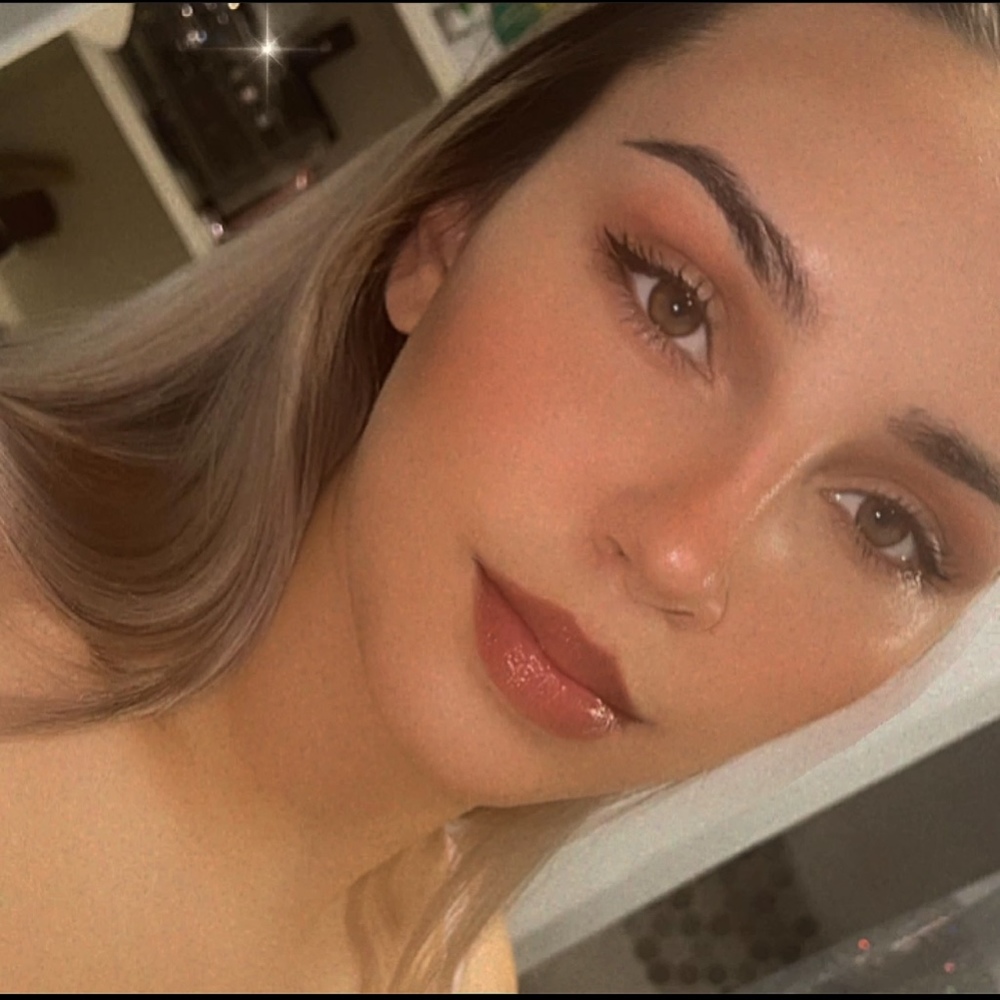 Meet your Posher, Alanna
